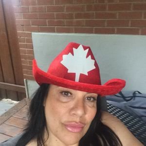 Meet your Posher, Armandina